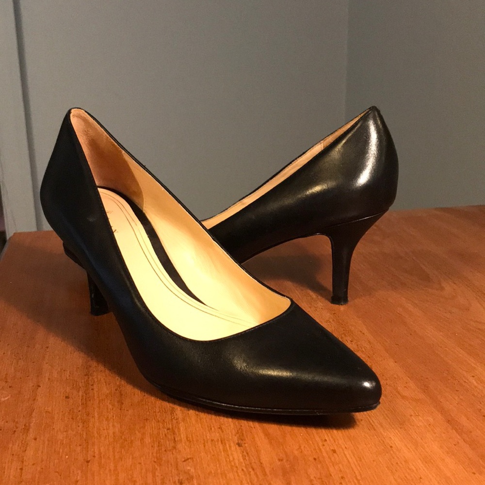 Cole Haan Black Leather Heels (Nike air)